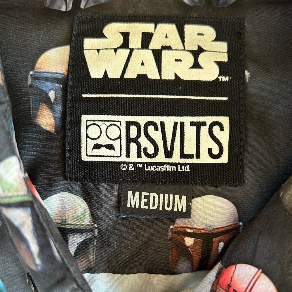 RSVLTS Star Wars Mandalorian Mens's Short Sleeve Shirt - Picture 3 of 6
